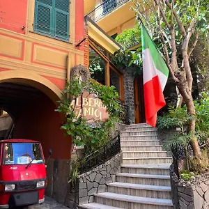 albergo-degli-amici.hotelitalianriviera.com/